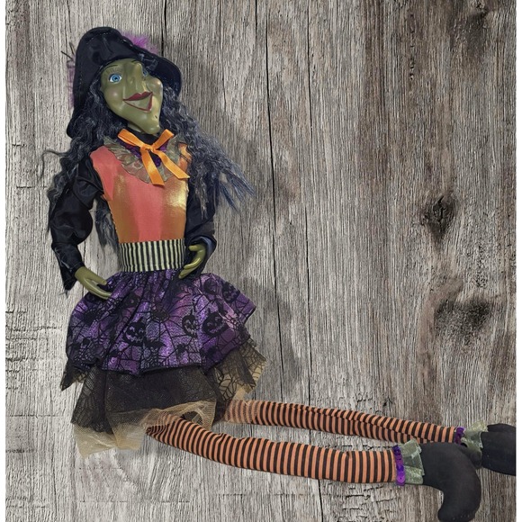NEW SITTING GREEN GAL PAL WITCH 16Hx12"LEGS Folk Art - HALLOWEEN SPECIAL - Picture 4 of 4